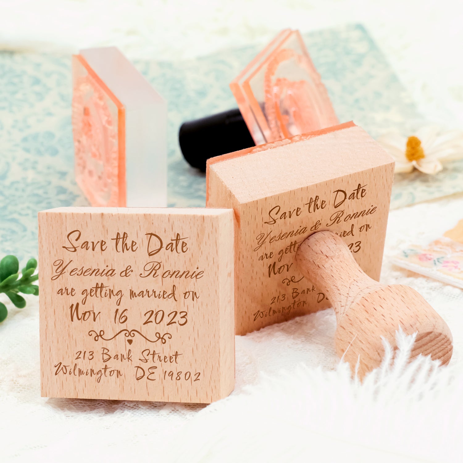 Sello de caucho personalizado de boda con fuente de escritura a mano de texto puro para reservar la fecha2