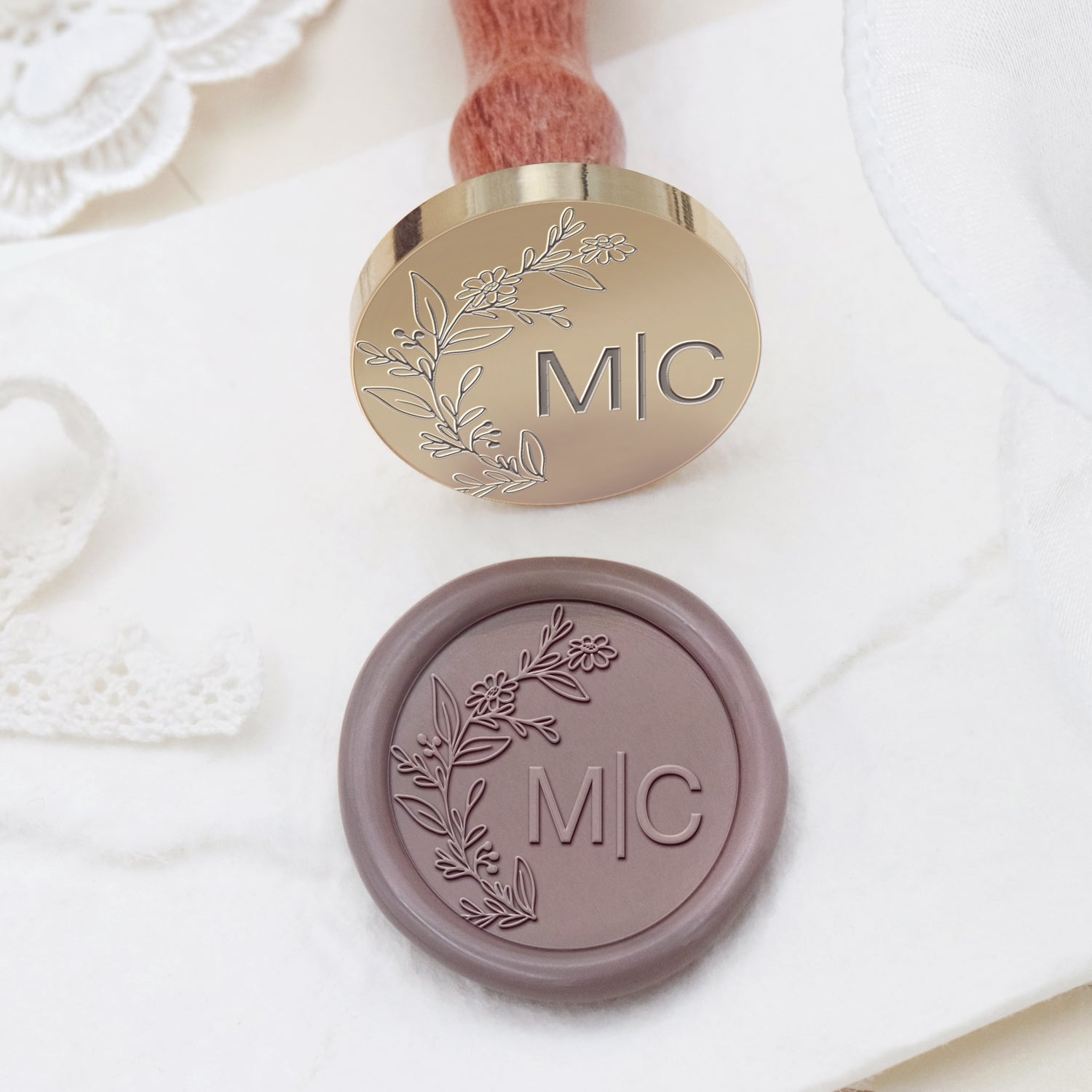Sello de Caucho de Lacre con Monograma de Boda Botánico sin Bordes Personalizado - Estilo 3 2