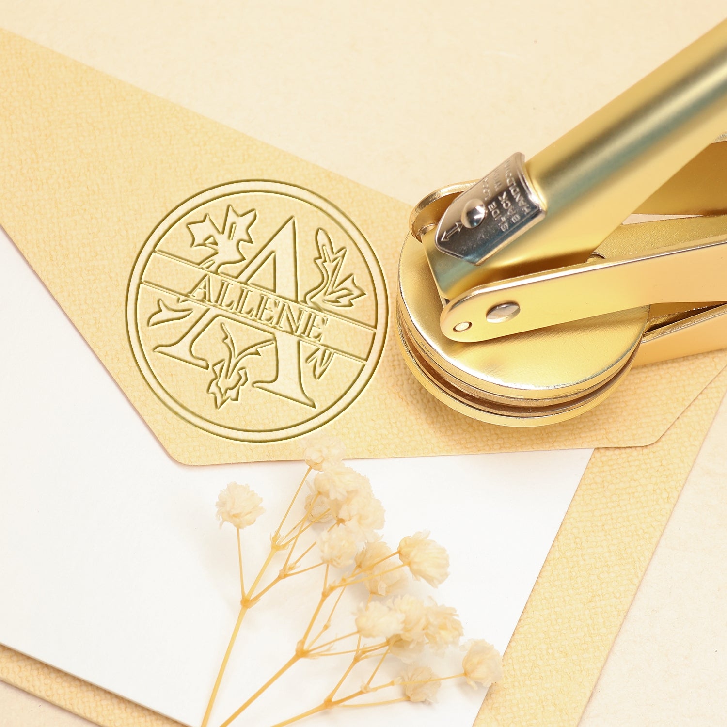 Sello en Seco de Nombre Floral Personalizado de 26 Letras A11
