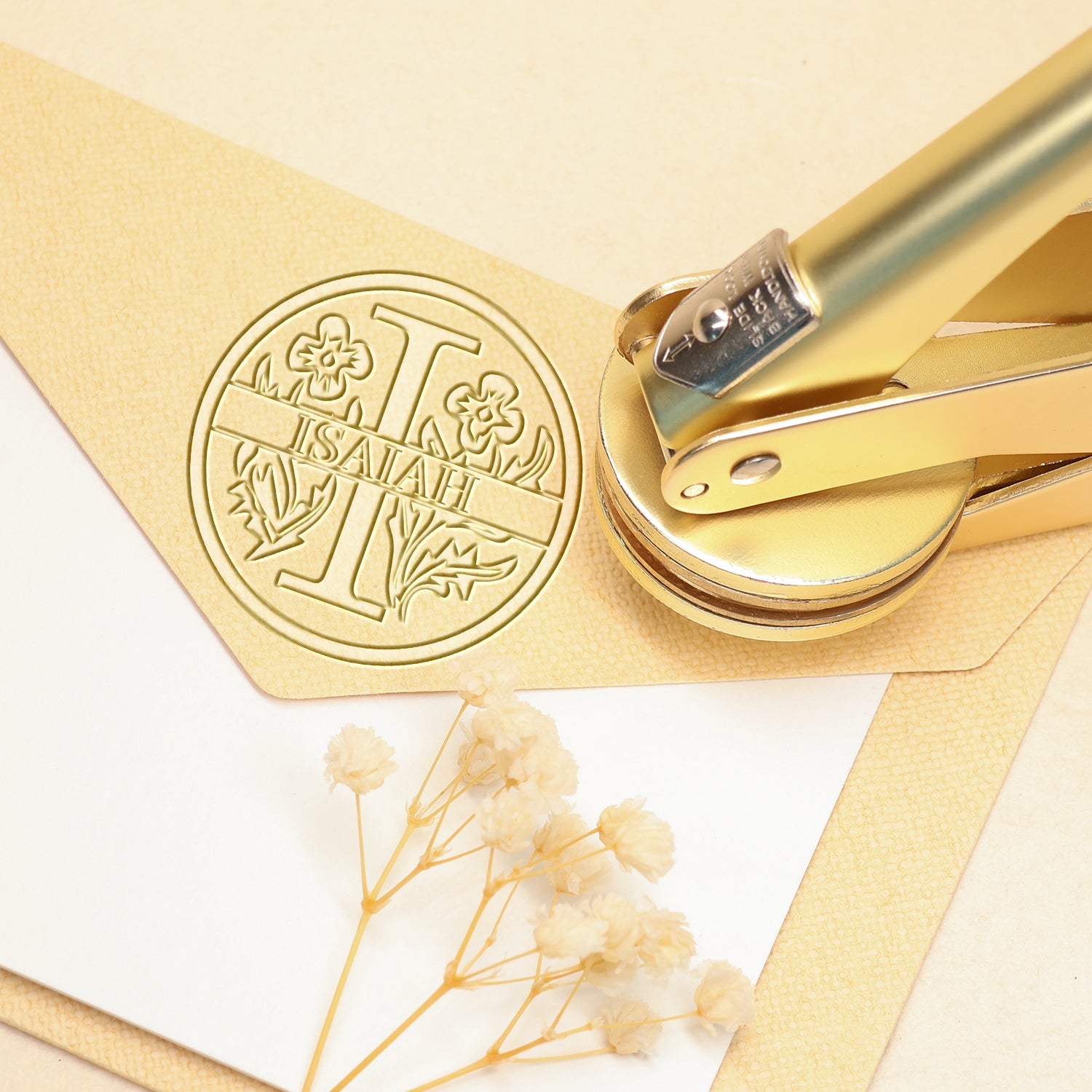 Sello en Seco Personalizado de Nombre Floral de 26 Letras - I I11