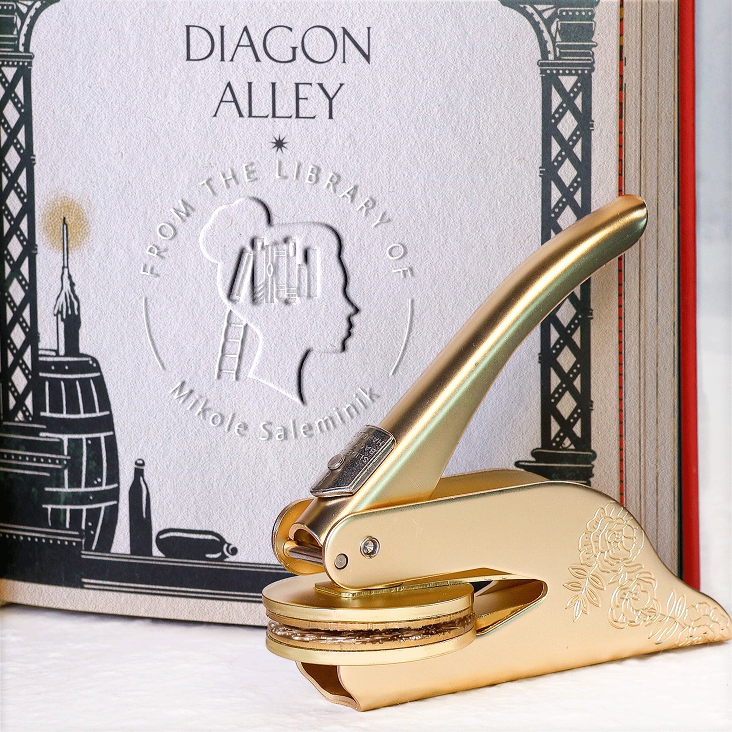 Sello en Seco Personalizado PhD From The Library Of Book1